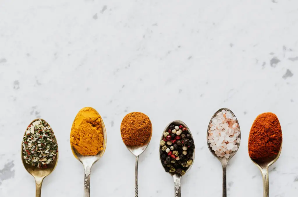 Spices on spoons
